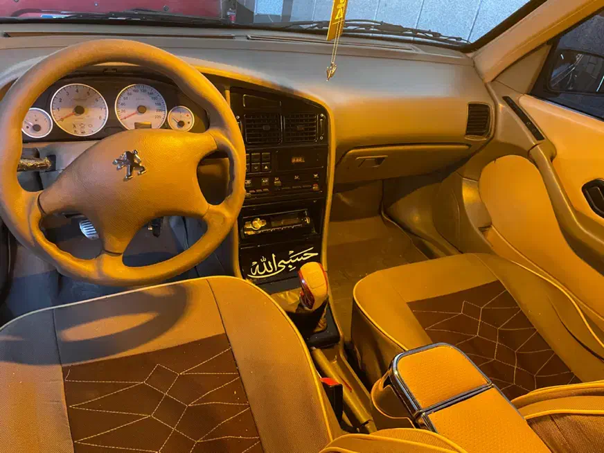 پژو۴۰۵مدل ۸۴|خودرو سواری و وانت|شاهین‌شهر, شهرک هشت بهشت|دیوار