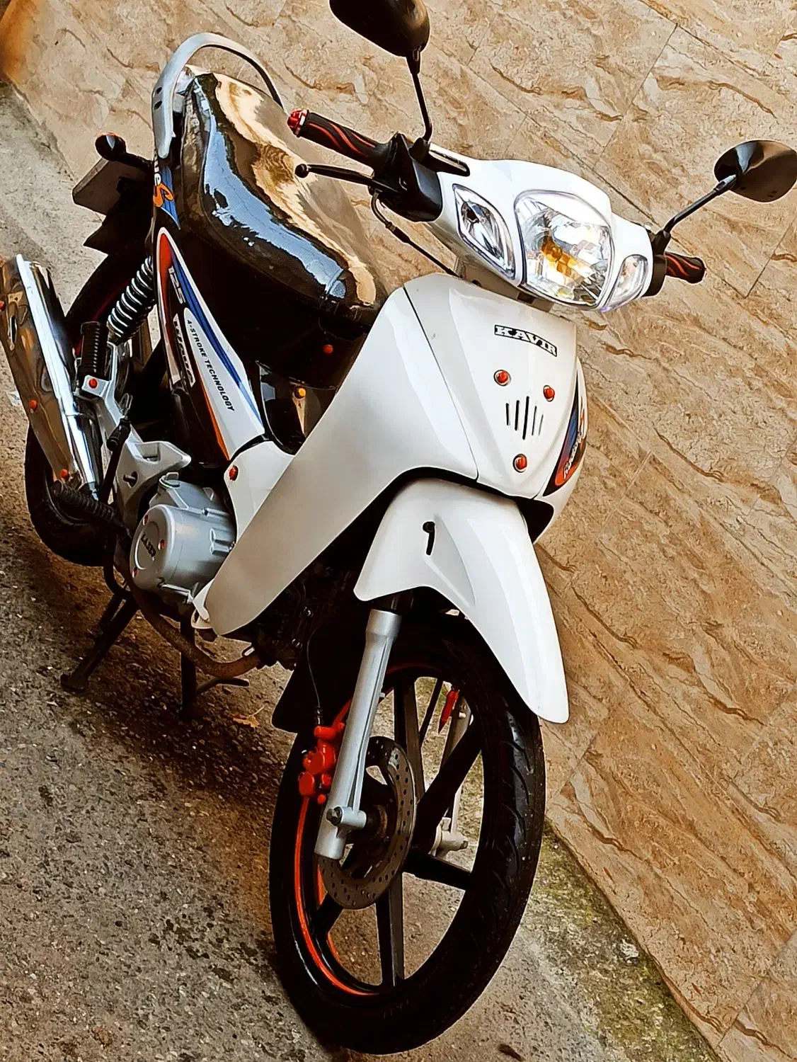 ویو ۱۲۵ صفر خشک هوندا کلیک|موتورسیکلت|رشت, قاسمیه|دیوار