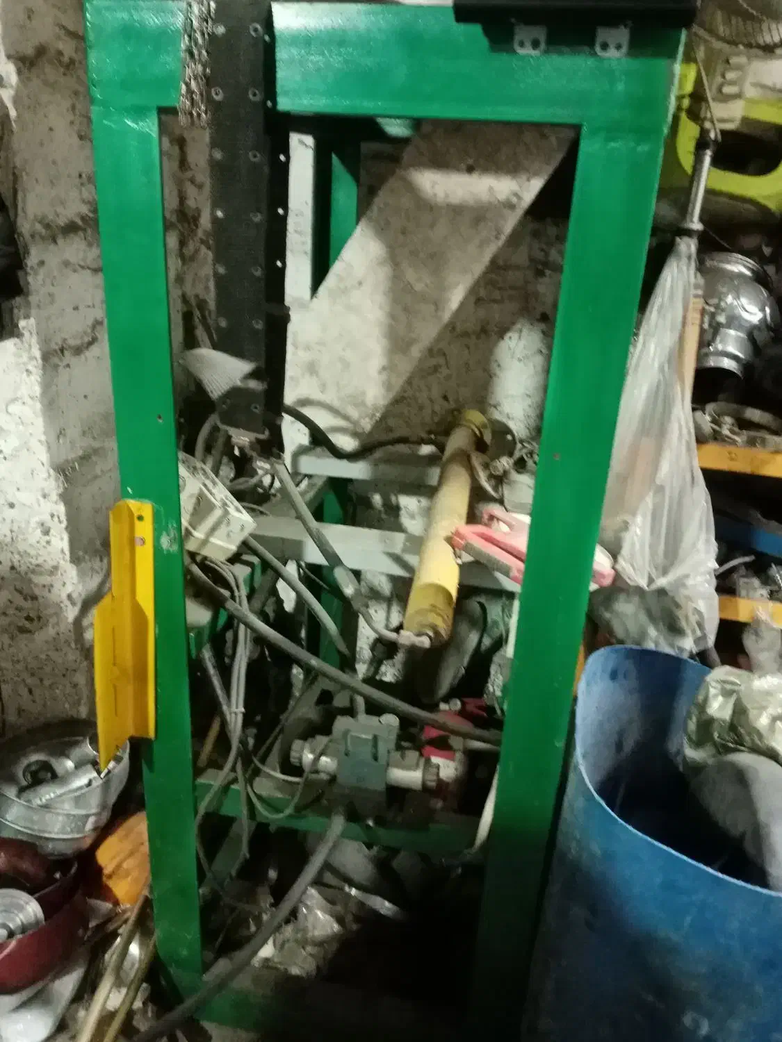 دستگاه پرس|ماشین‌آلات صنعتی|رشت, آب و برق|دیوار