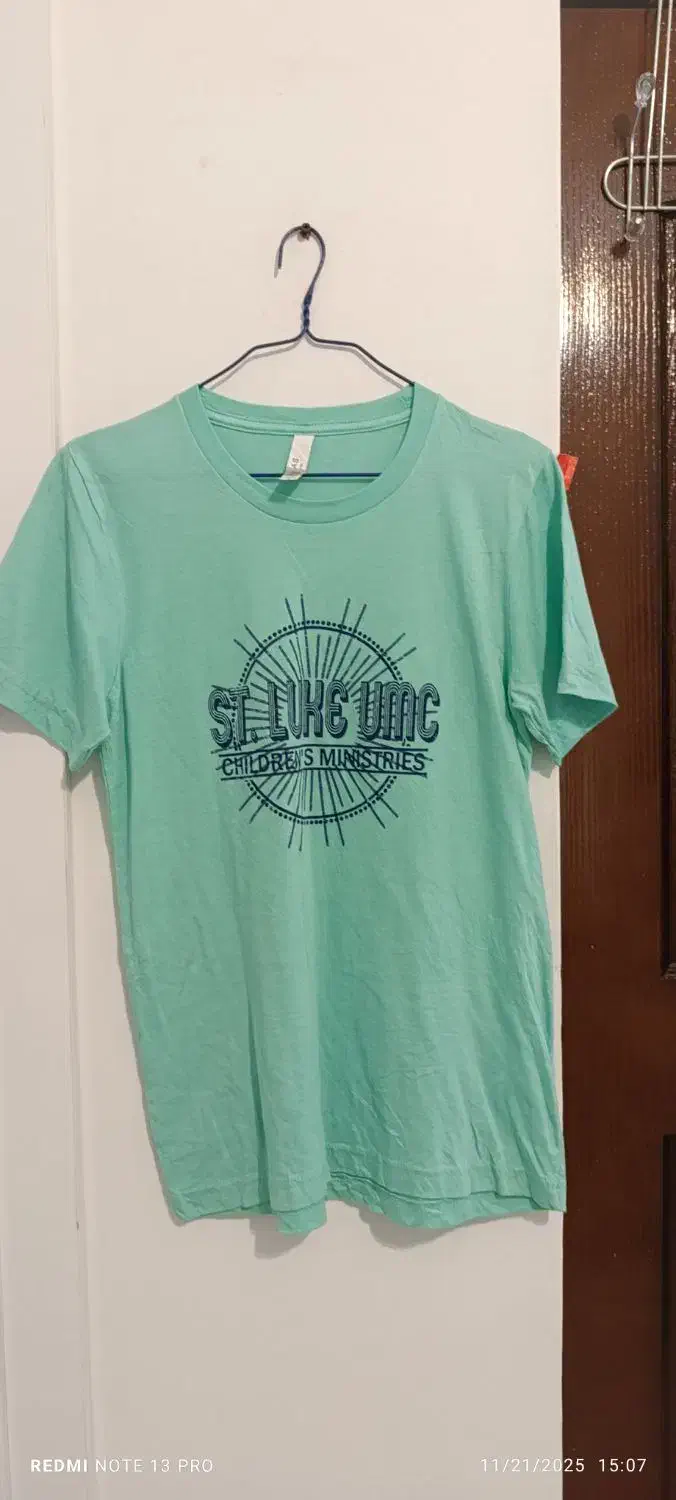 تعدادی تیشرت استوک بچگانه|کفش و لباس بچه|بندر انزلی, پاسداران|دیوار