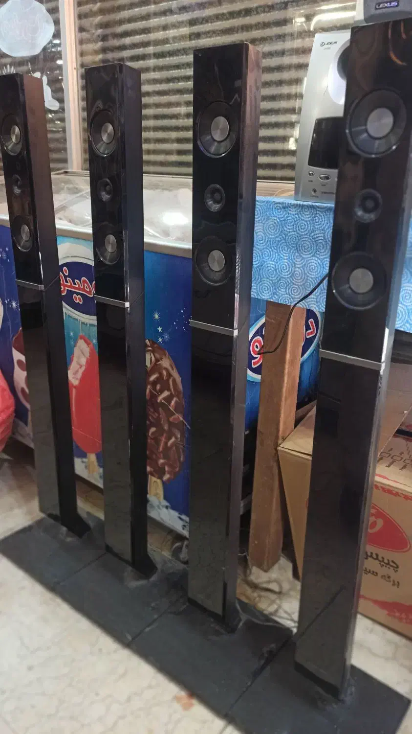 باند واسپیکر|صوتی و تصویری|کوهسار (البرز), |دیوار