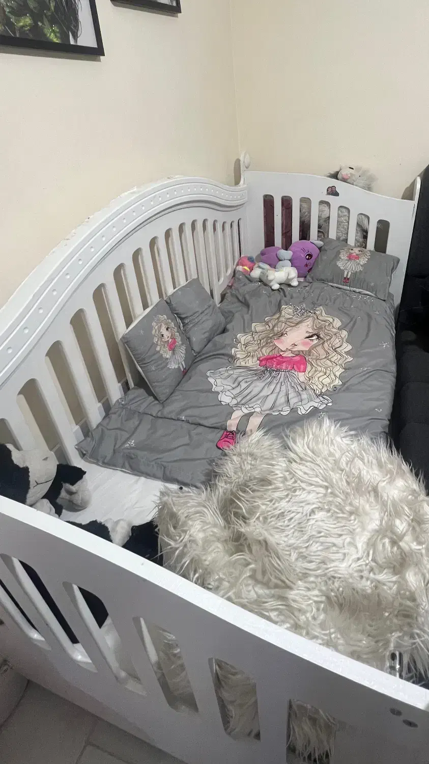 سرویس خواب|تخت و صندلی بچه|پرند, فاز ۴|دیوار