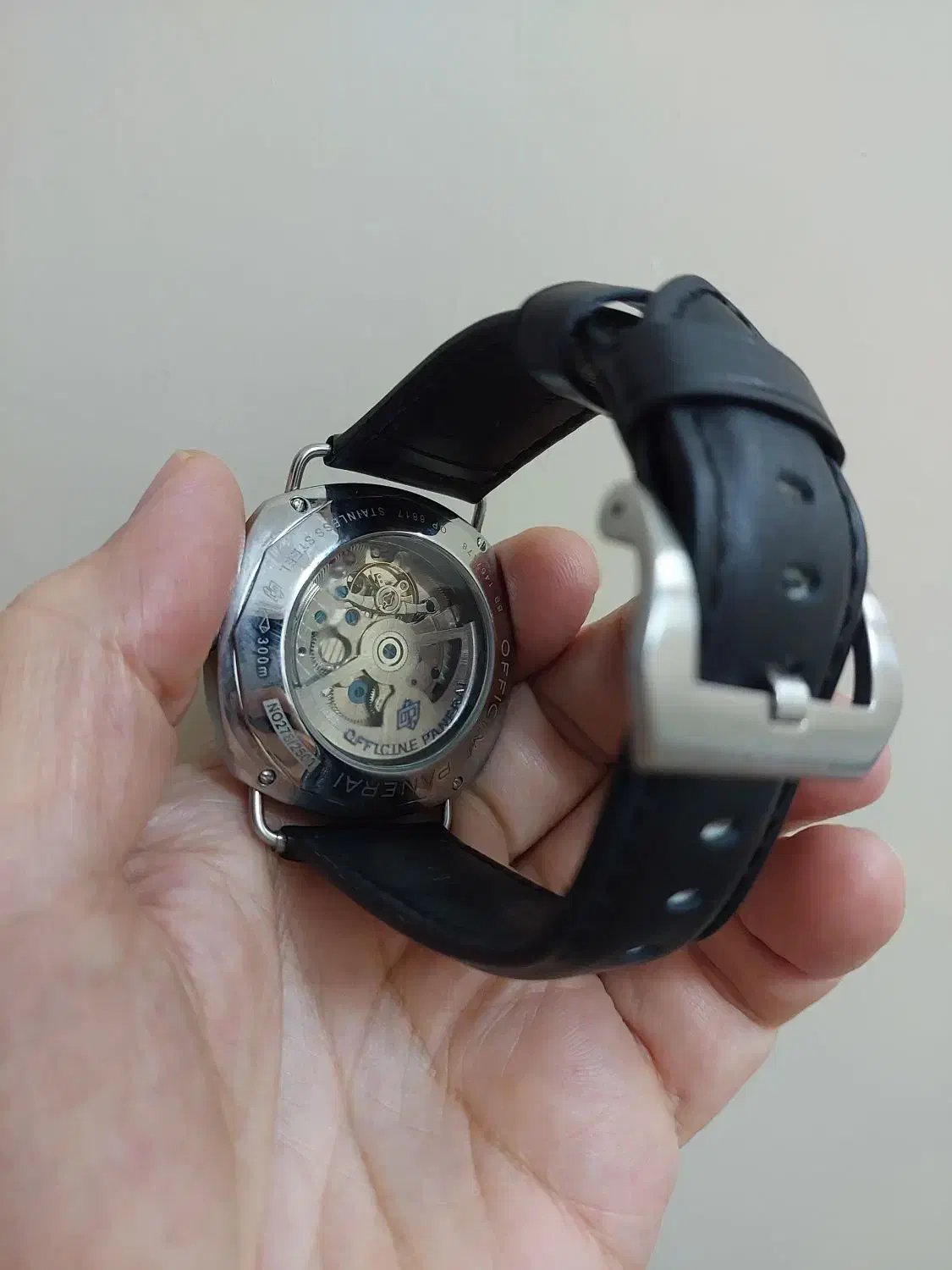 ساعت پنرای اتومات|ساعت|اهواز, کوی پیروزی|دیوار