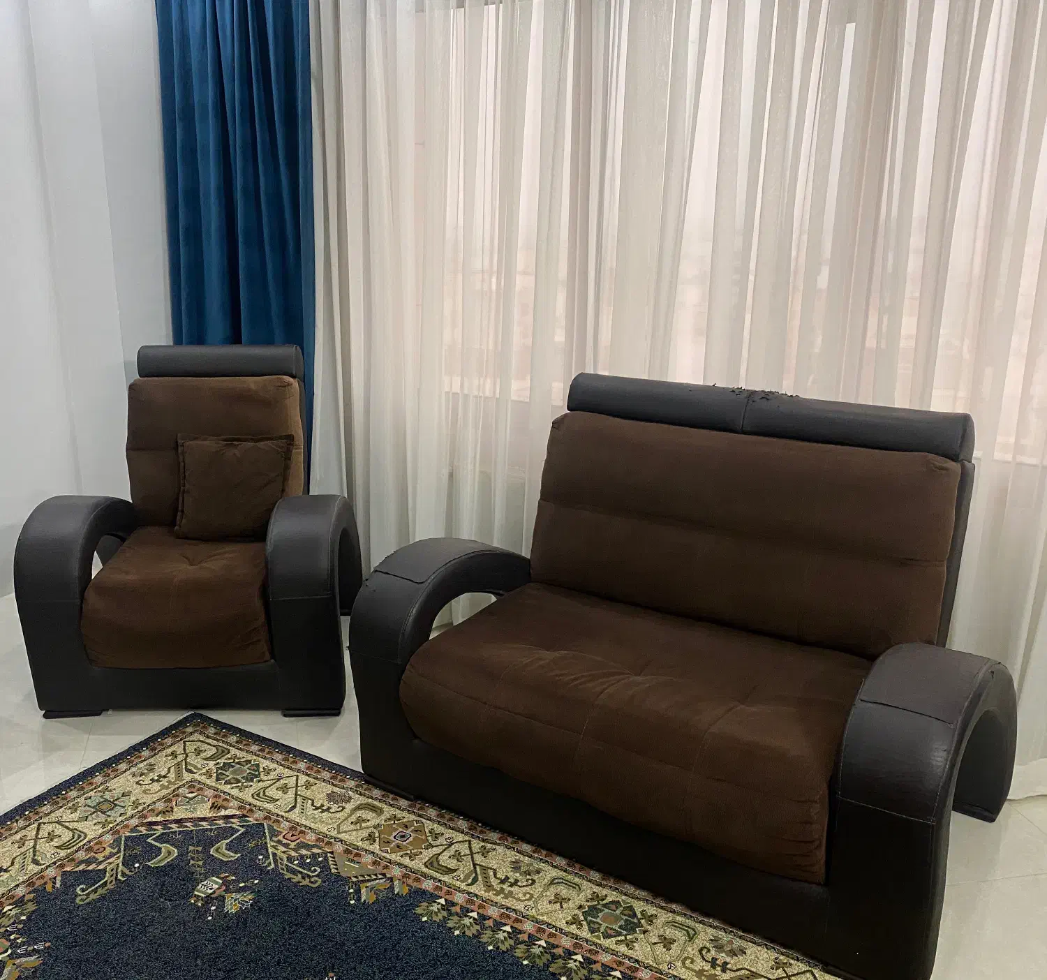 مبل دست دوم بدنه سالم فوق العاده محکم|مبلمان خانگی و میز عسلی|مشهد, چهارچشمه|دیوار