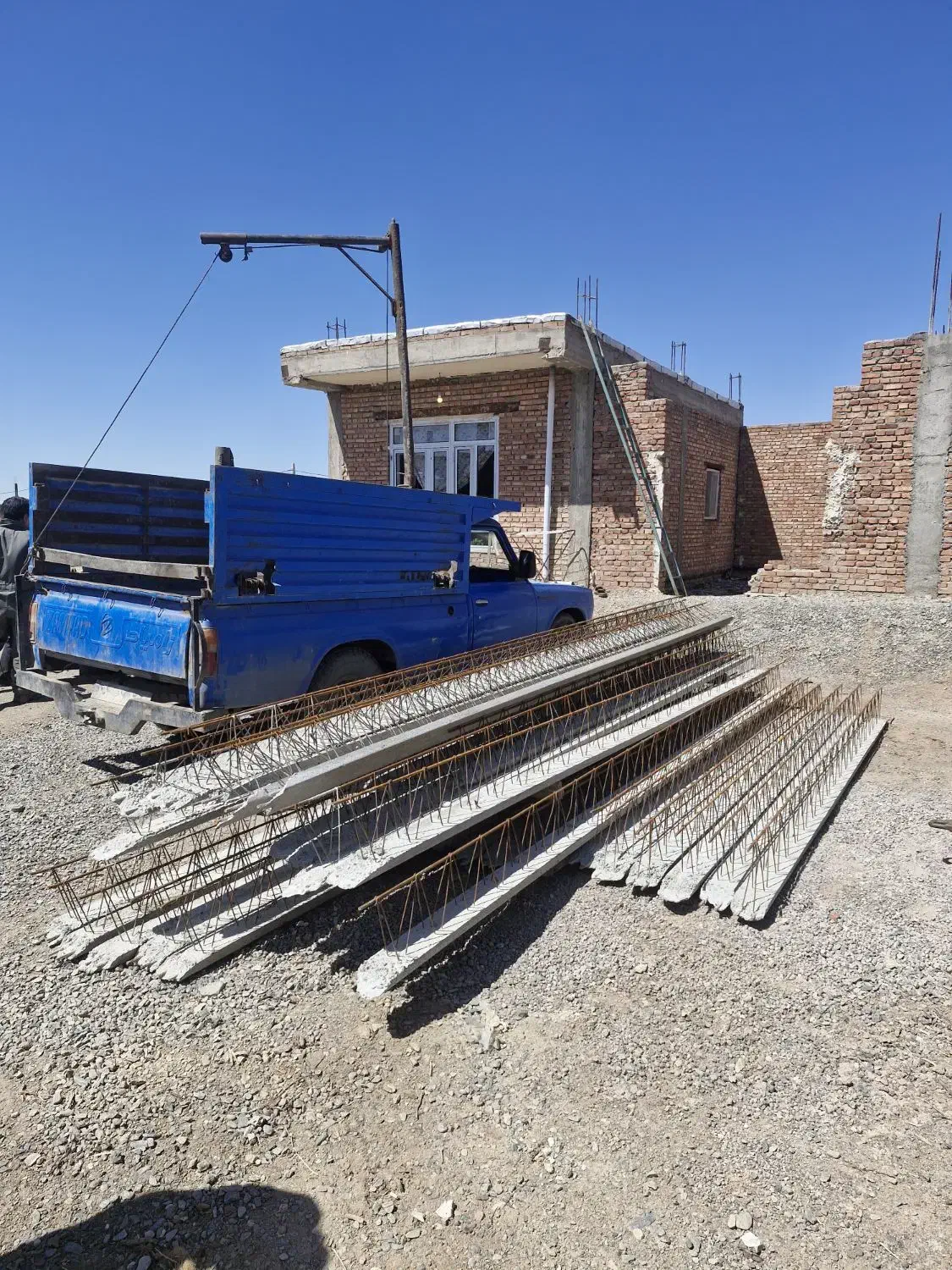 تیرچه سازی و اجاره مصالح ساختمانی پورقدری|مصالح و تجهیزات ساختمان|ایلخچی, |دیوار