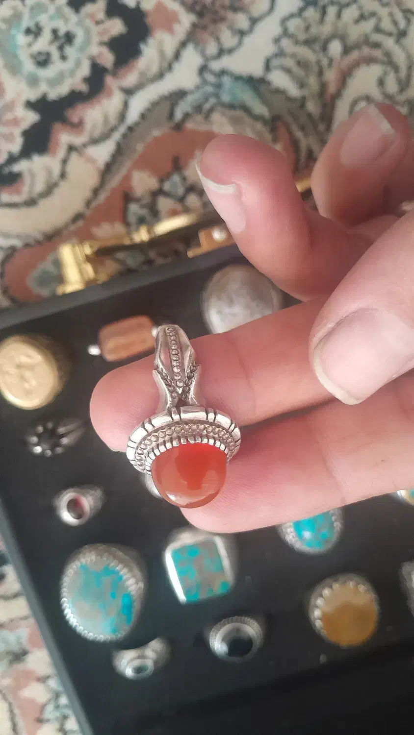 انگشتراحمد فلاح|کلکسیون اشیاء عتیقه|دورود, |دیوار