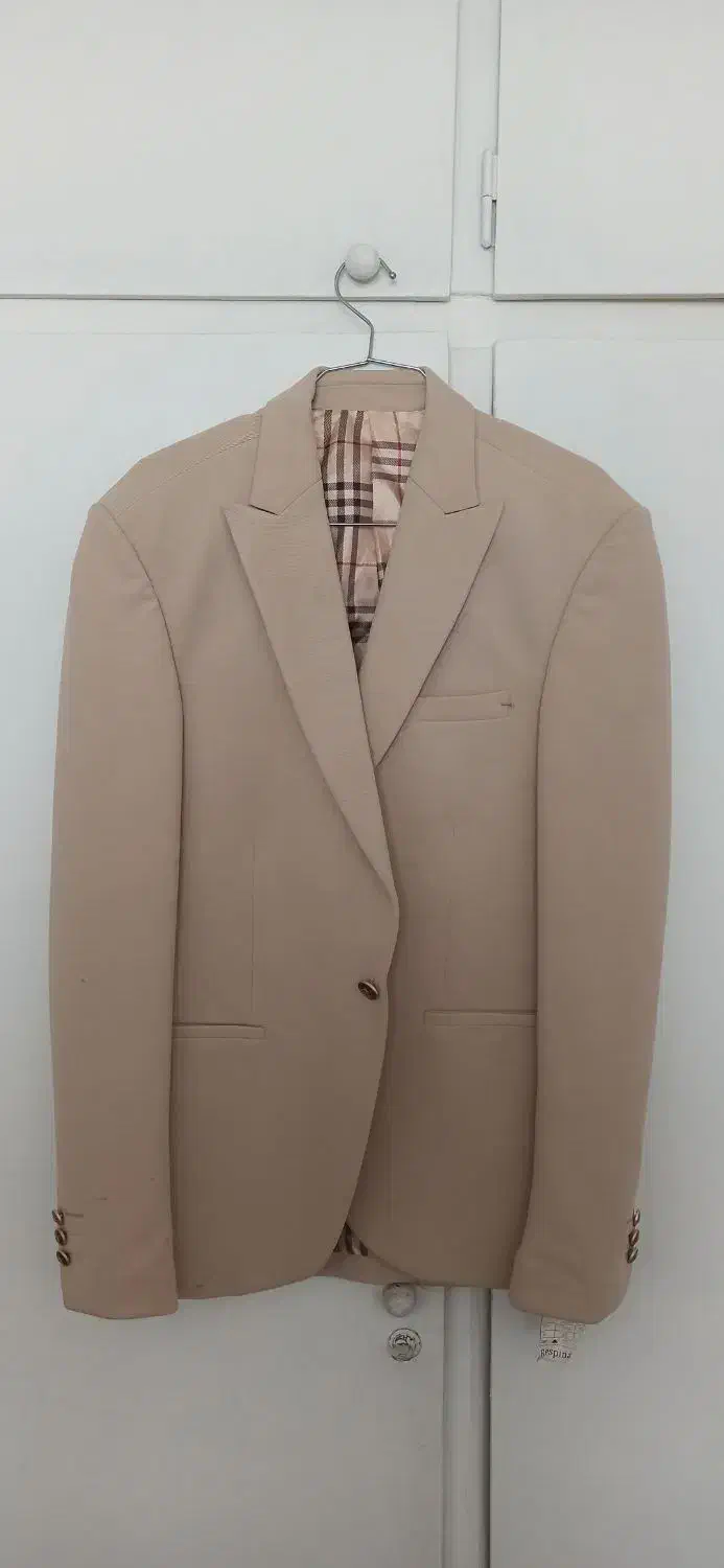 کت و پیراهن مردانه|لباس|کبودرآهنگ, |دیوار