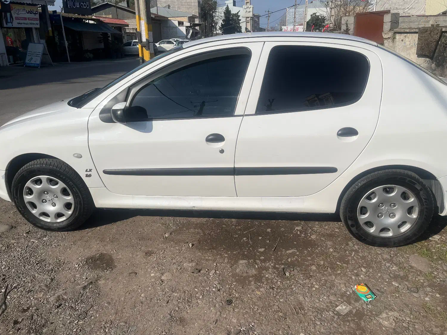 ۲۰۶اس دی درجه یک بی رنگ|خودرو سواری و وانت|رشت, پستک|دیوار