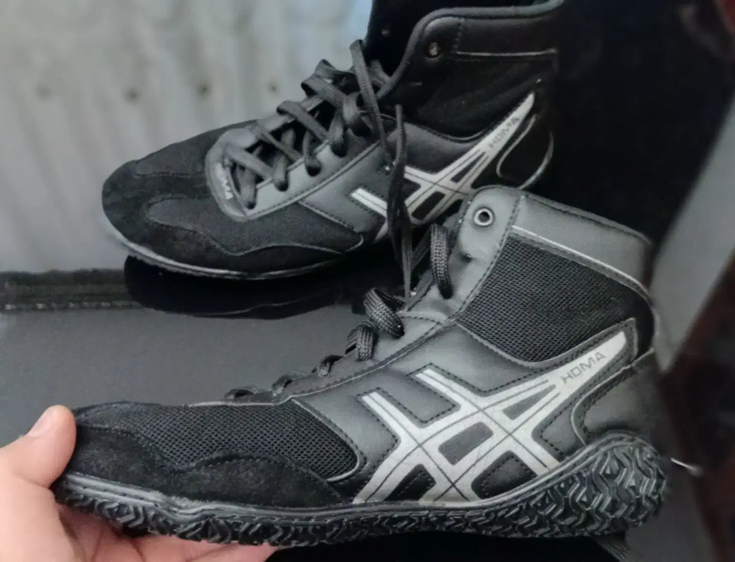 کفش کشتی|کیف، کفش، کمربند|اردبیل, |دیوار