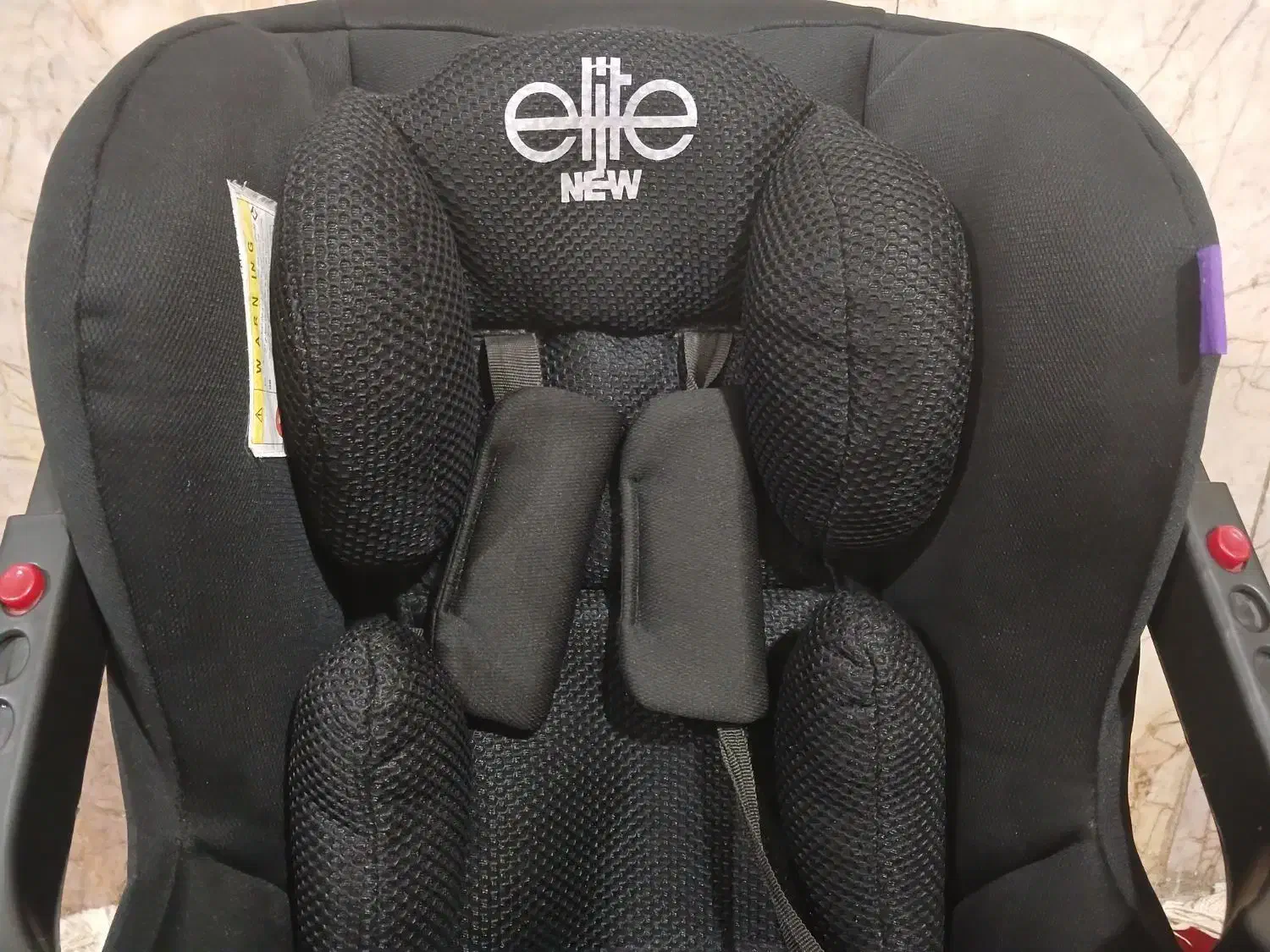 صندلی کودک دلیجان در حد نو|تخت و صندلی بچه|قائن, |دیوار