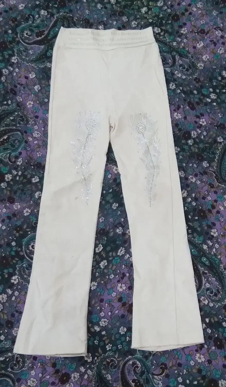 شلوار|لباس|قم, نیروگاه|دیوار