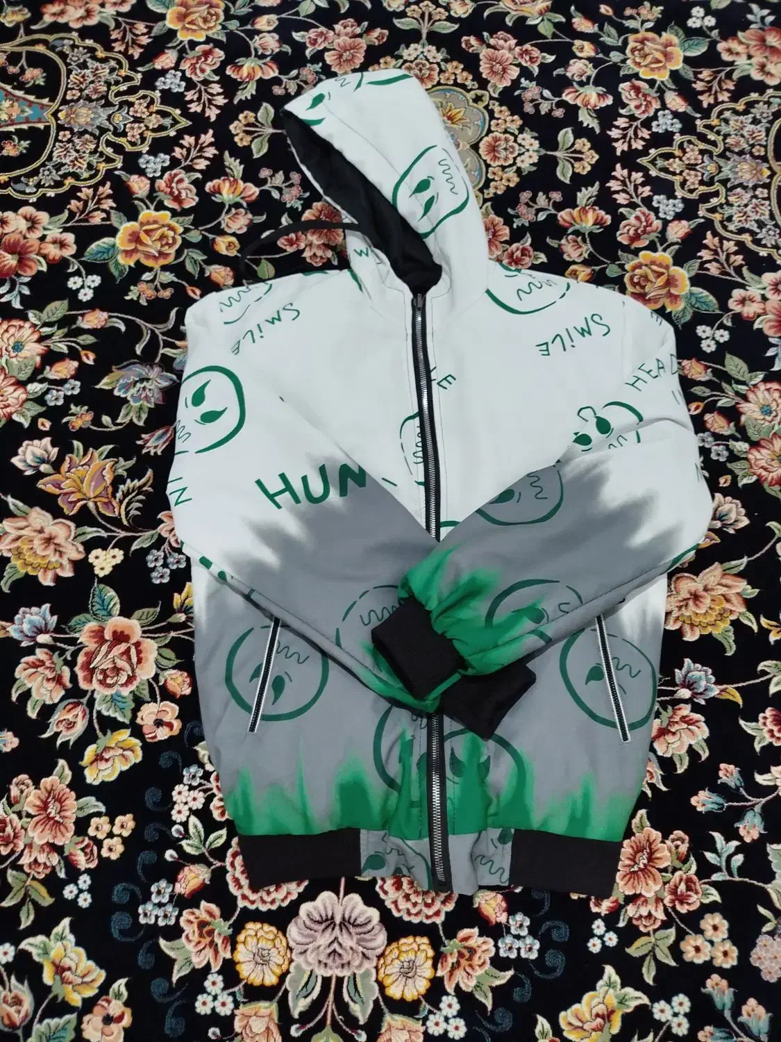 کاپشن|لباس|کوهدشت, |دیوار