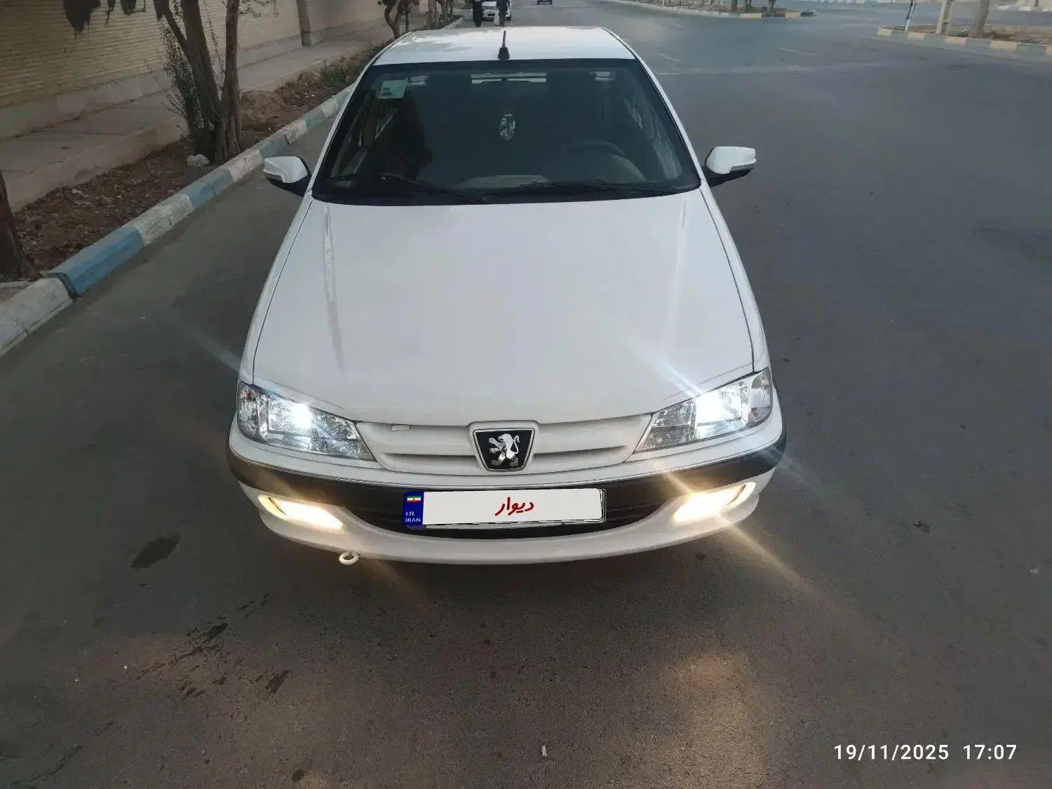 پژوپارسtu5مدل۹۷گازسیمی بدون رنگ نامه رنگ عکس دوم|خودرو سواری و وانت|شاهین‌شهر, گزبرخوار|دیوار