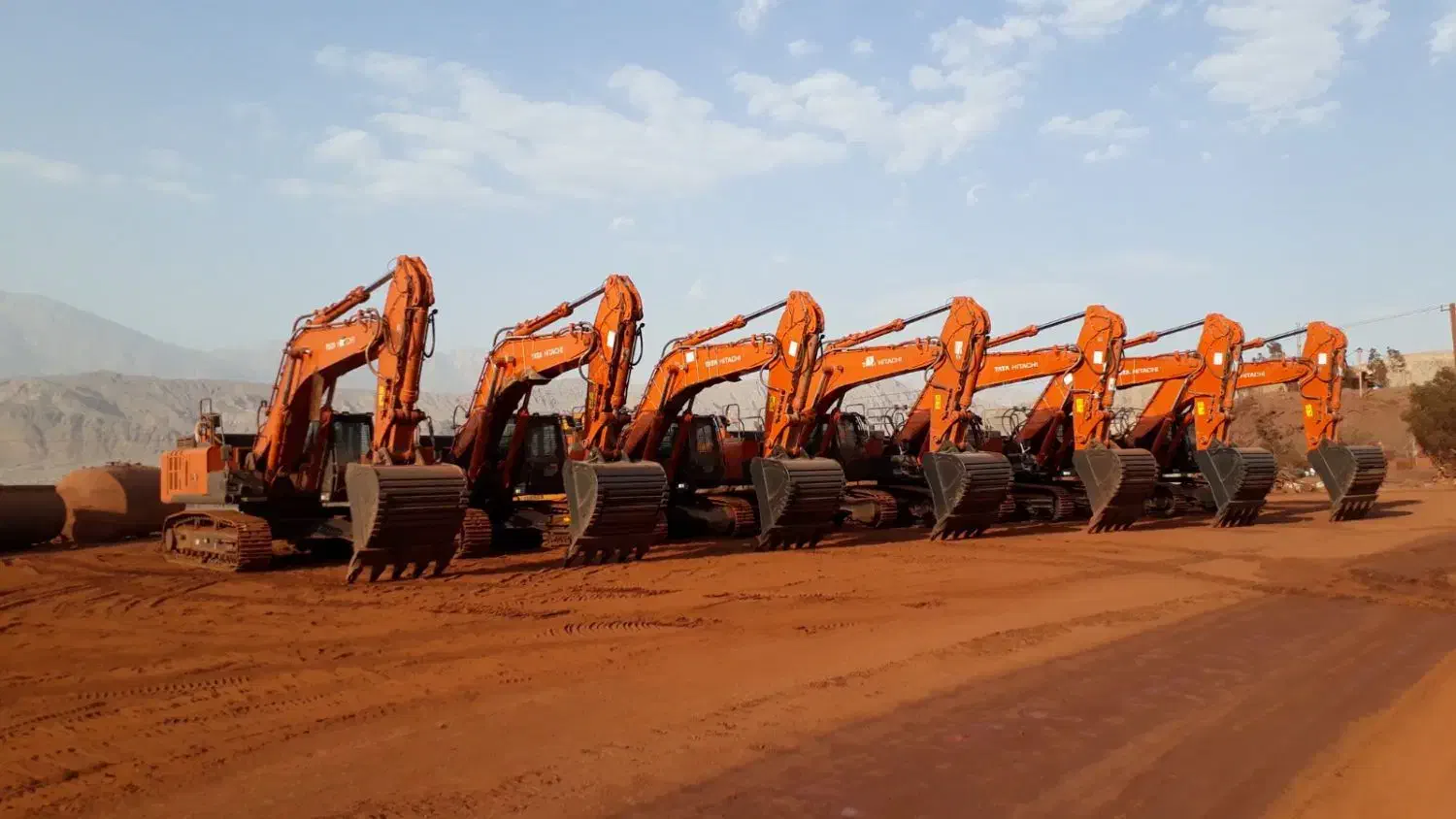 نیازمند راننده بیل مکانیکی|استخدام حمل و نقل|نیک شهر, |دیوار