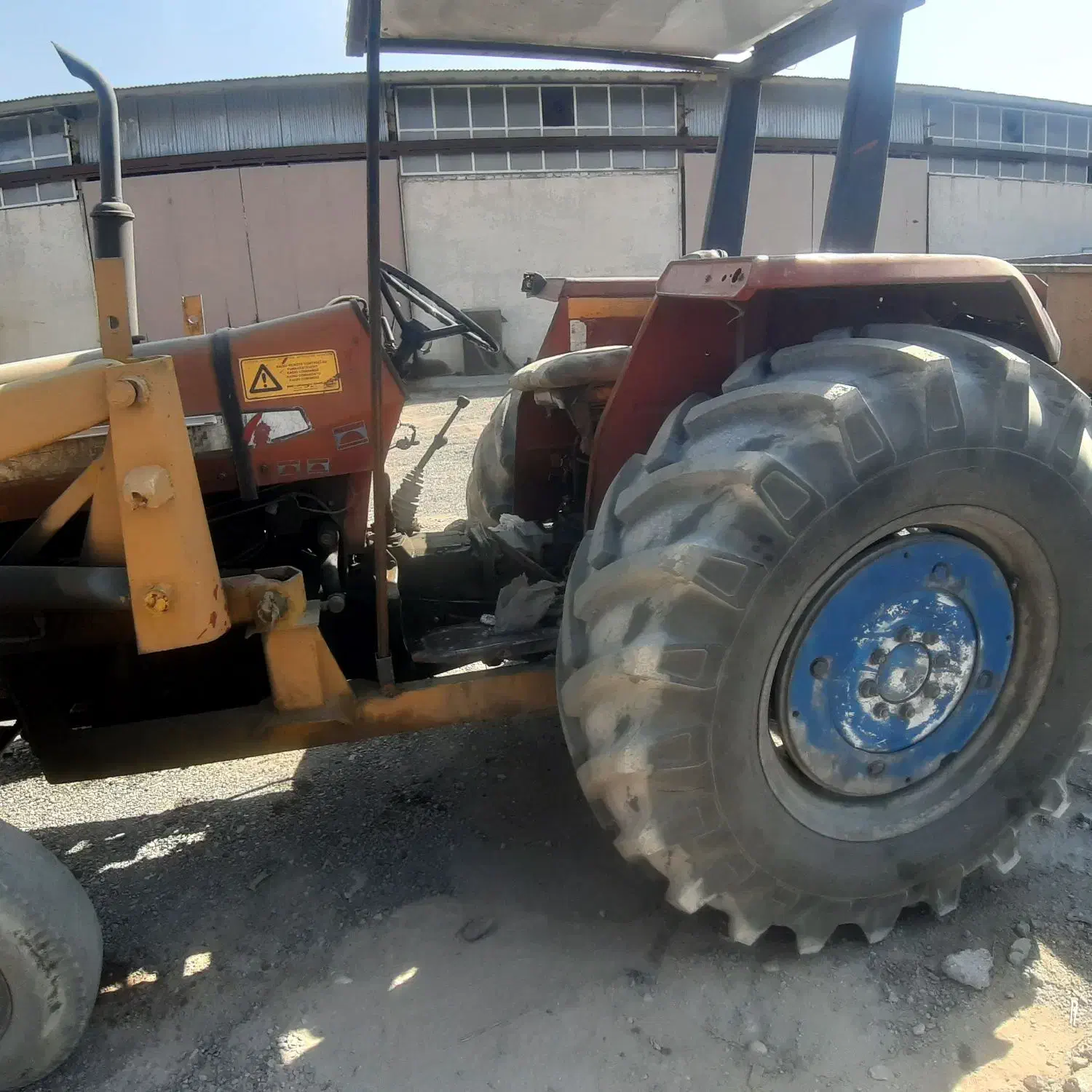 تراکتور فرگوسن ۲۸۵ مدل ۸۷|خودرو سنگین|سیرجان, |دیوار