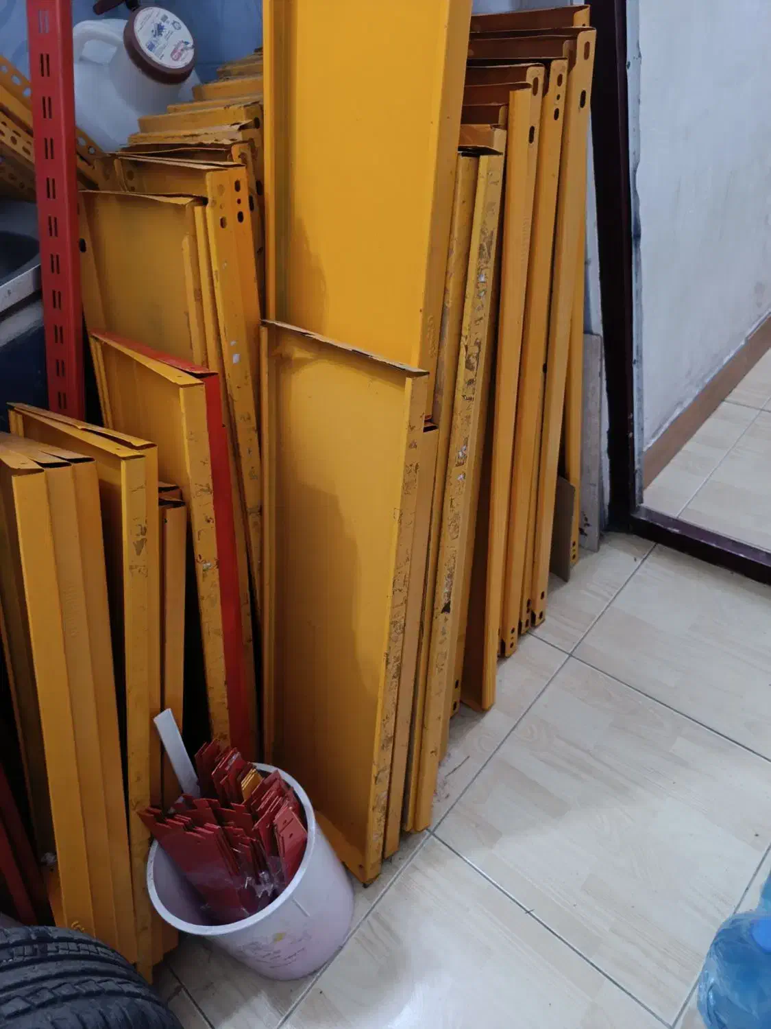 قفسه سوپرمارکت  آهنی|کتابخانه، شلف، قفسه‌های دیواری|رشت, دیانتی|دیوار