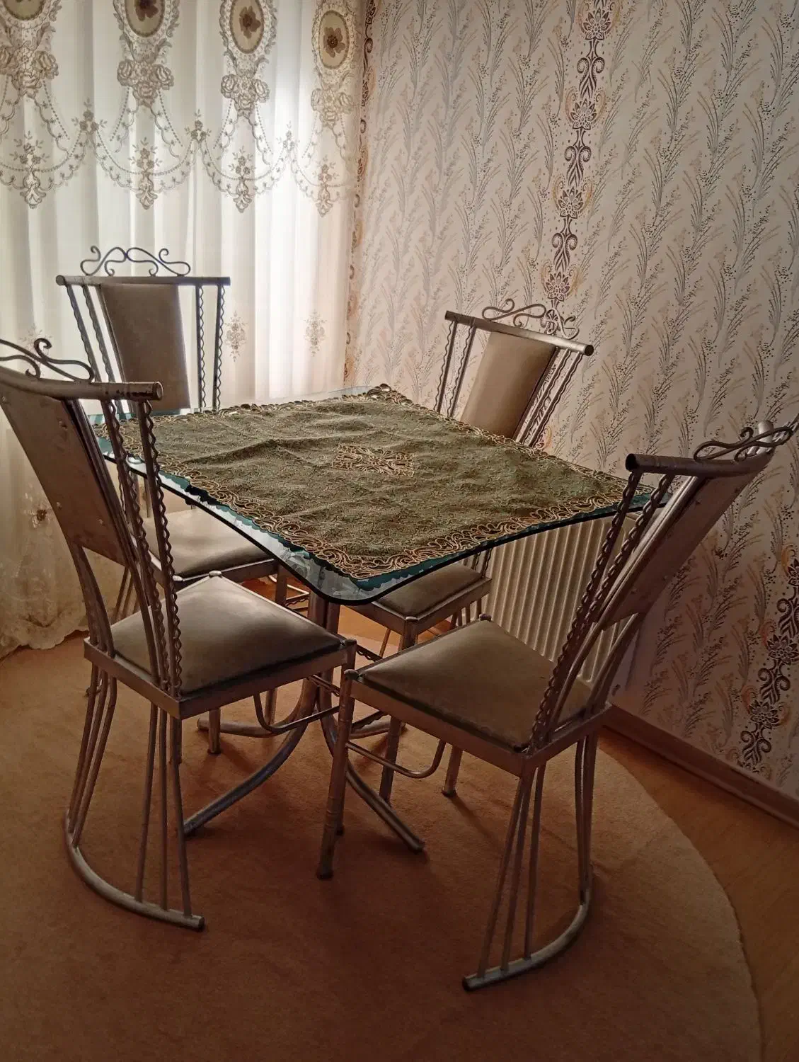 میز غذاخوری|میز و صندلی غذاخوری|سرعین, |دیوار