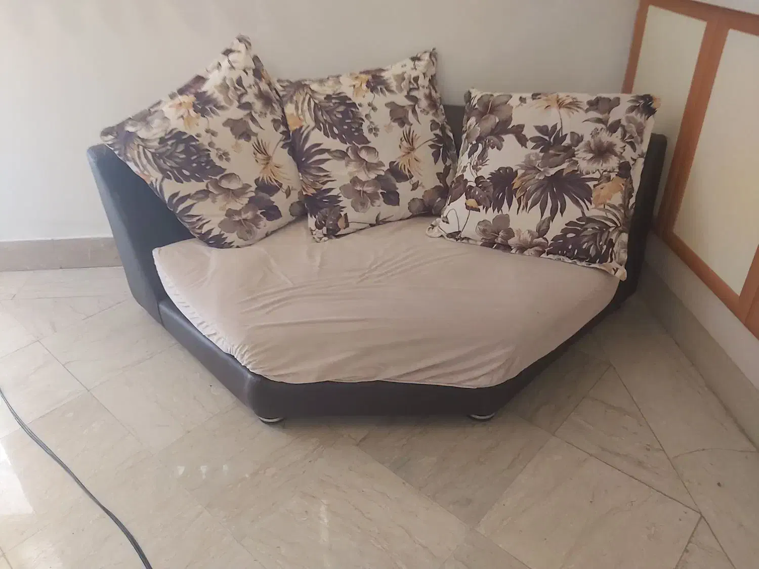 مبلمان راحتی هشت نفره|مبلمان خانگی و میز عسلی|اهواز, کوروش|دیوار