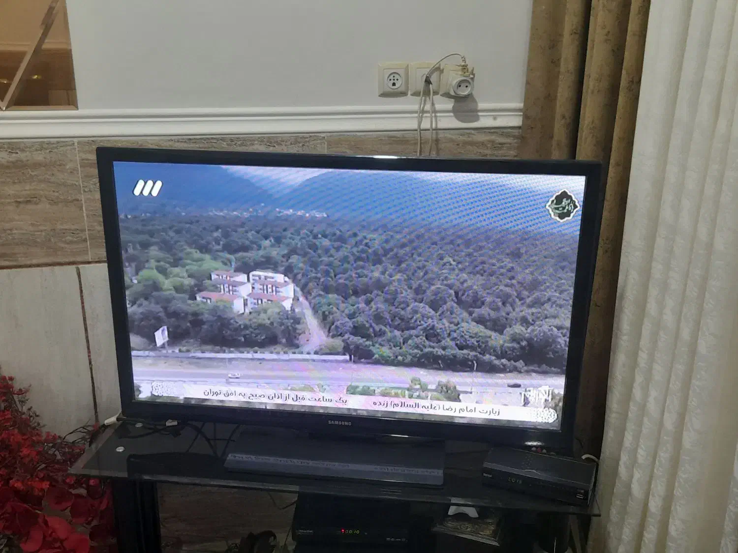 تلویزیون ۴۳ اینج سامسونگ|تلویزیون و پروژکتور|میناب, |دیوار