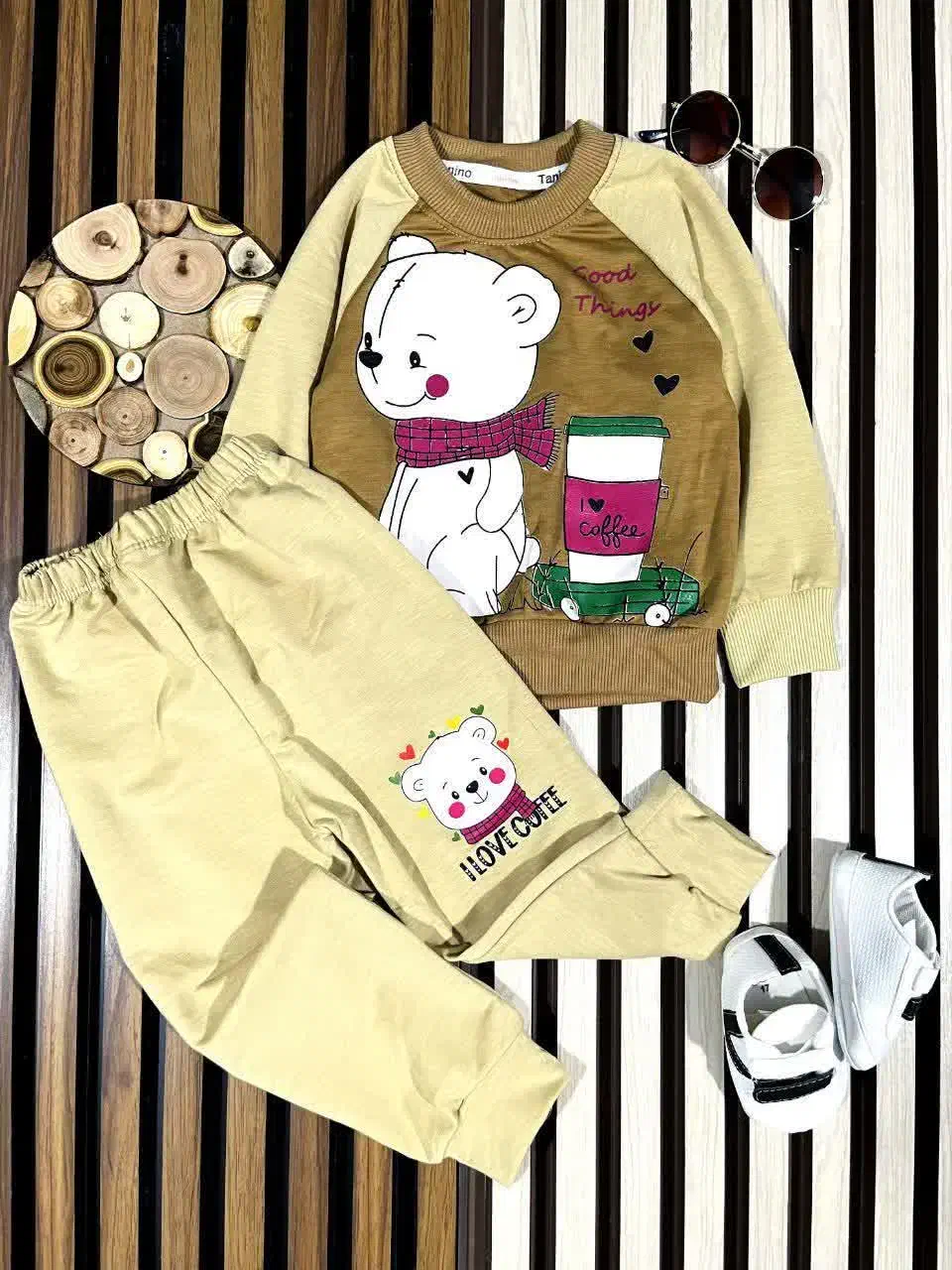 ست نوزادی و...|کفش و لباس بچه|ساوه, |دیوار