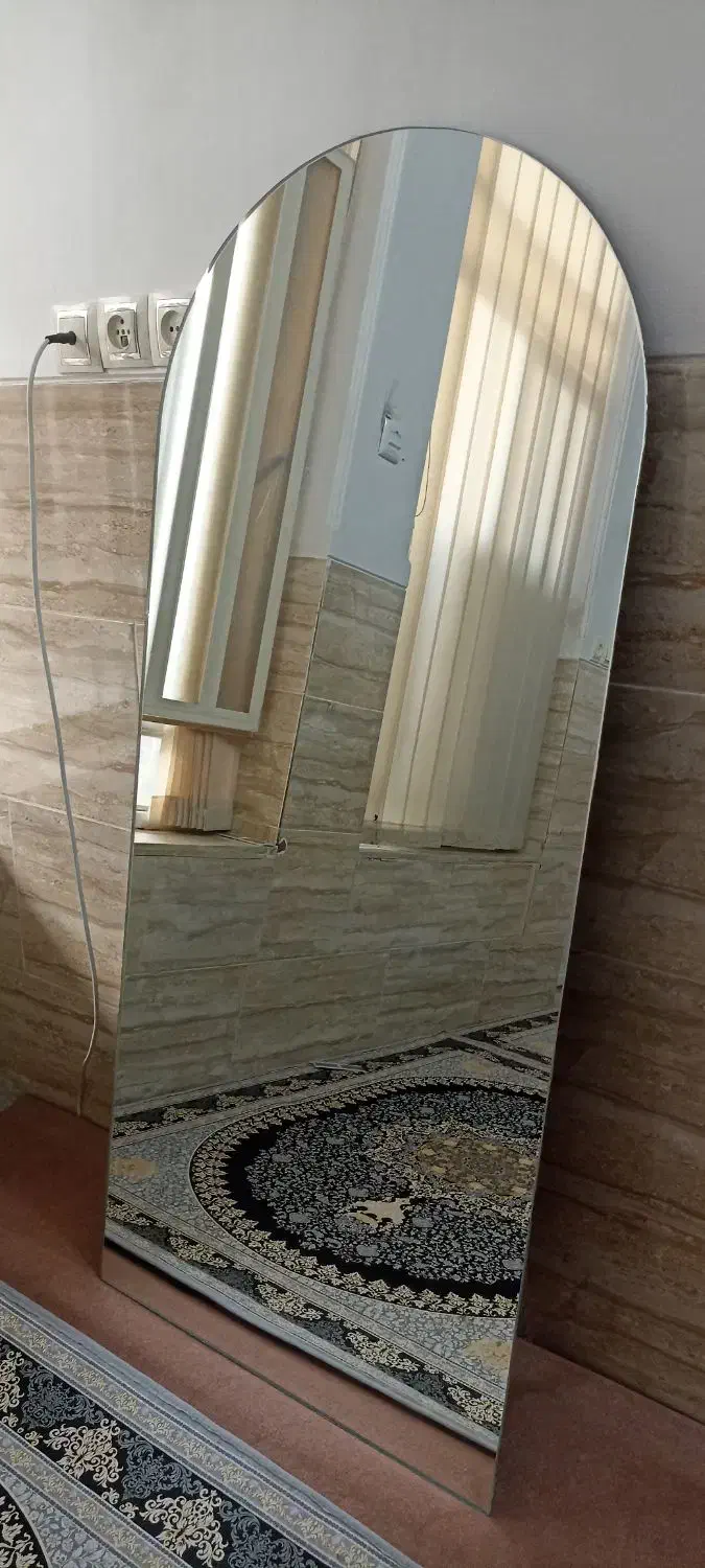 آیینه قدی گنبدی|آینه|اردکان, |دیوار