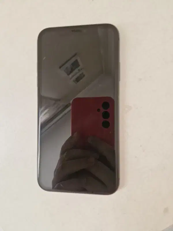 آیفون ۱۱ مشکی ۱۲۸|موبایل|تهران, شهرآرا|دیوار