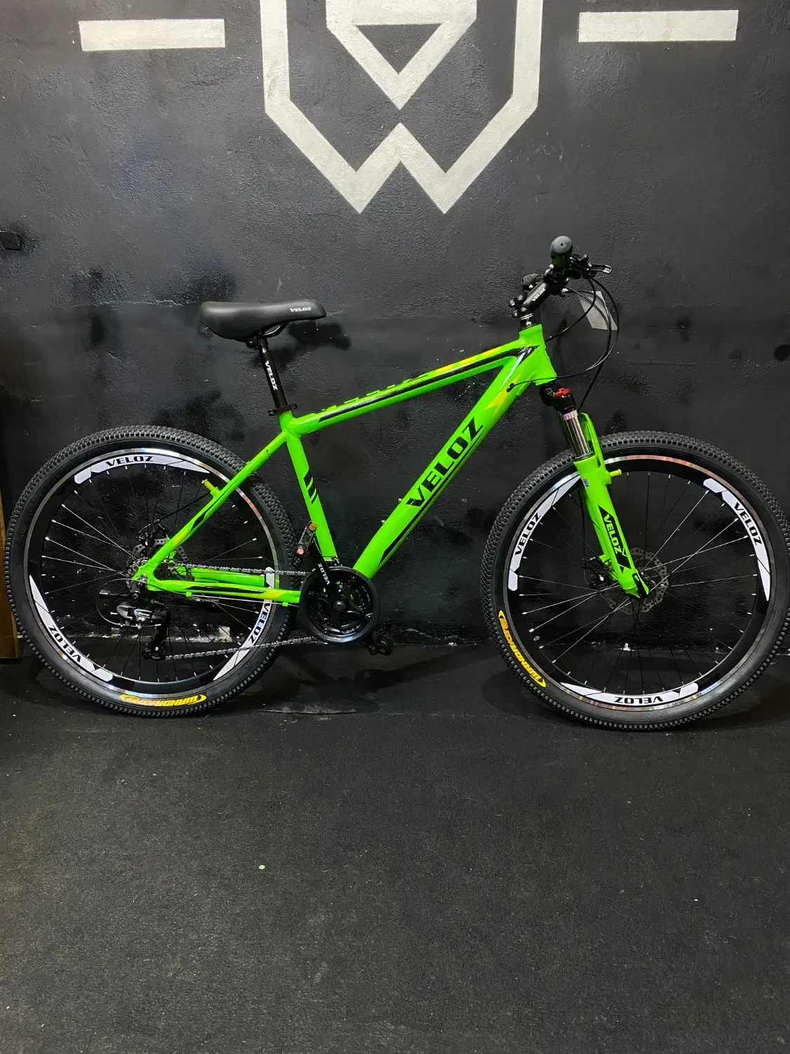 دوچرخه سایز ۲۷/۵ آلومینیم ولوز شیمانو ۲۴ دنده دیسک|دوچرخه، اسکیت، اسکوتر|رشت, باهنر|دیوار