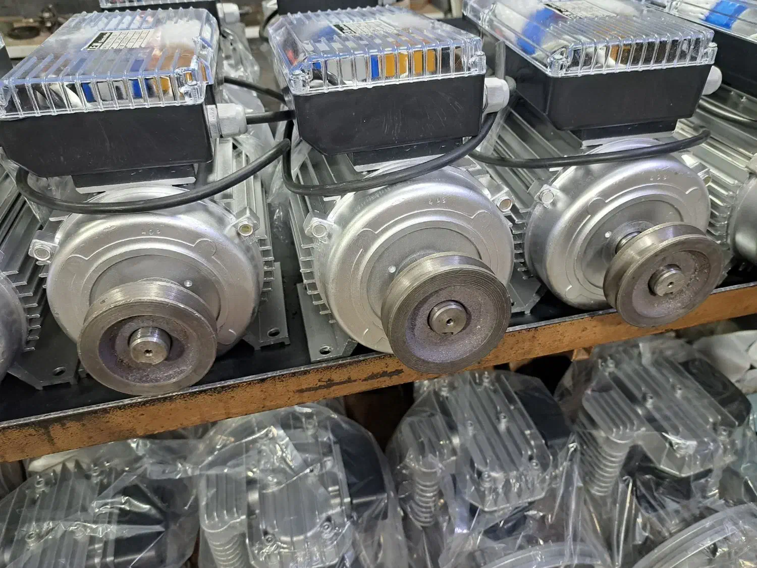 فروش کمپرسور باد از سایز ۱۵۰ تا ۱۰۰۰ لیتر|ماشین‌آلات صنعتی|تهران, شهید رجایی|دیوار