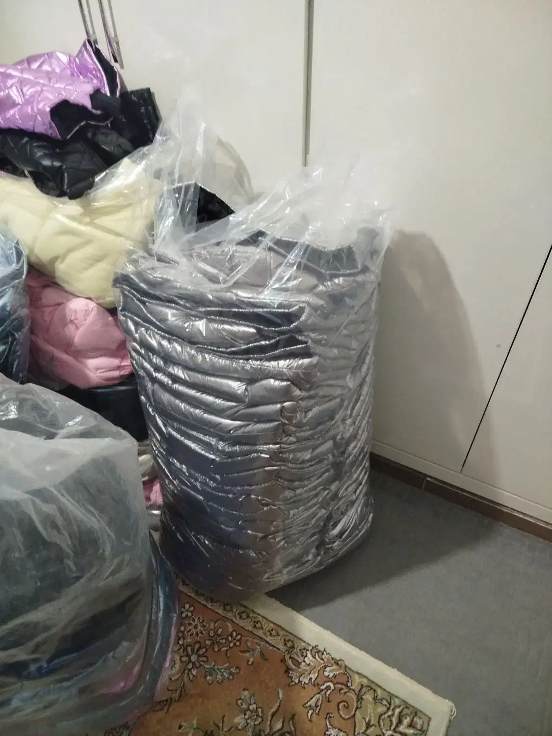 کاپشن بچه گانه و زنانه بصورت عمده با قیمت استثنایی|کفش و لباس بچه|گنبد کاووس, |دیوار