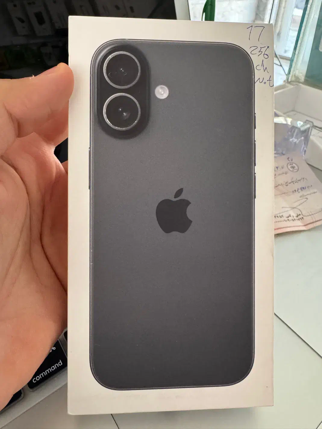 ایفون ۱۷|موبایل|یزد, |دیوار