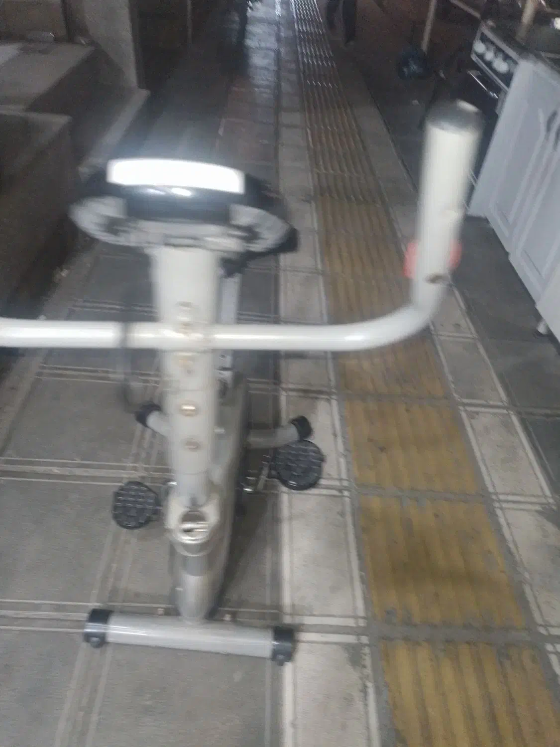 دوچرخه ثابت خانگی|تجهیزات ورزشی|قرچک, باقرآباد|دیوار