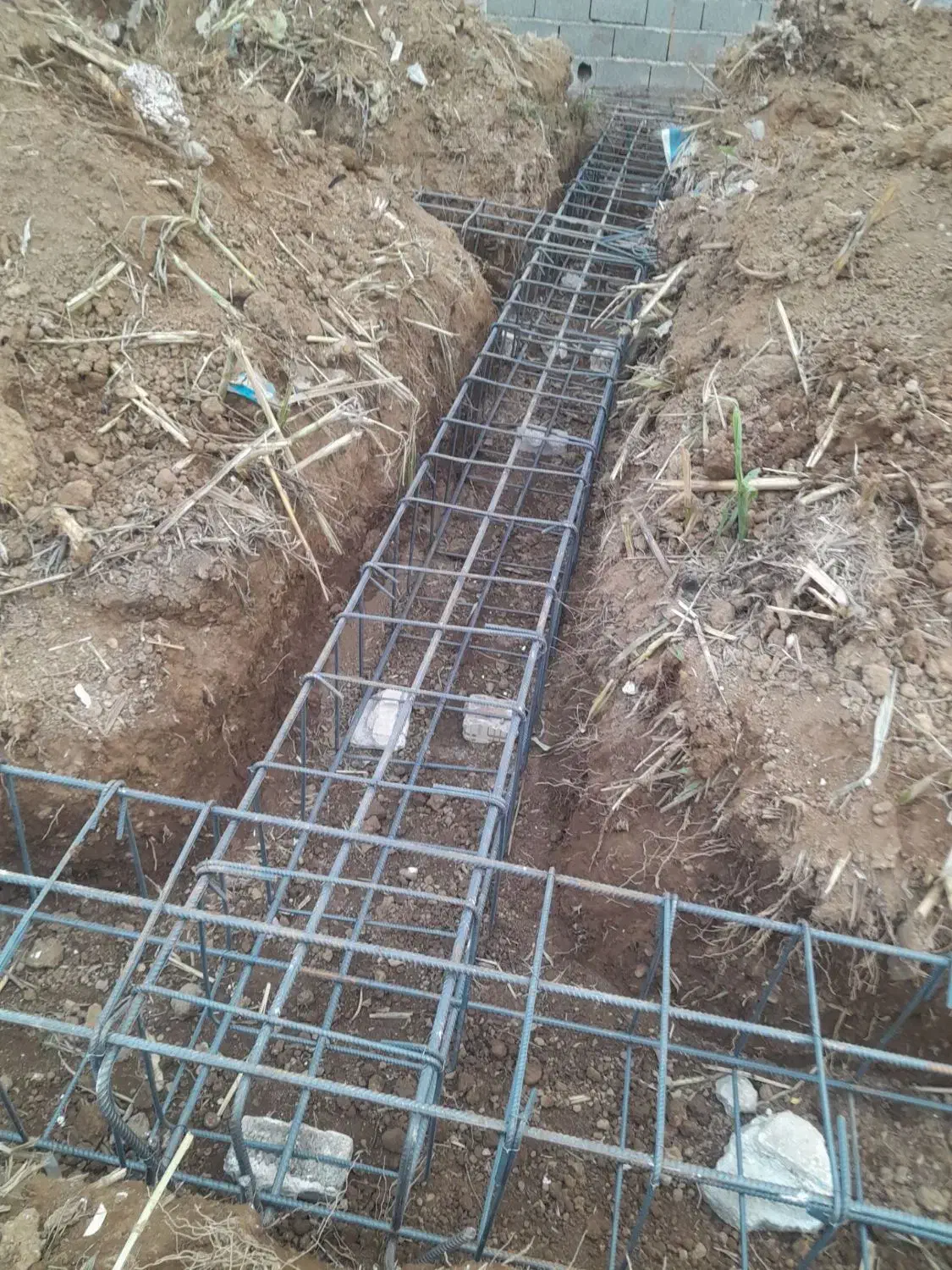 بنایی سیمانکاری  تخریب بتن ریزی پی کنی حمل اساس|خدمات پیشه و مهارت|رشت, یخسازی|دیوار