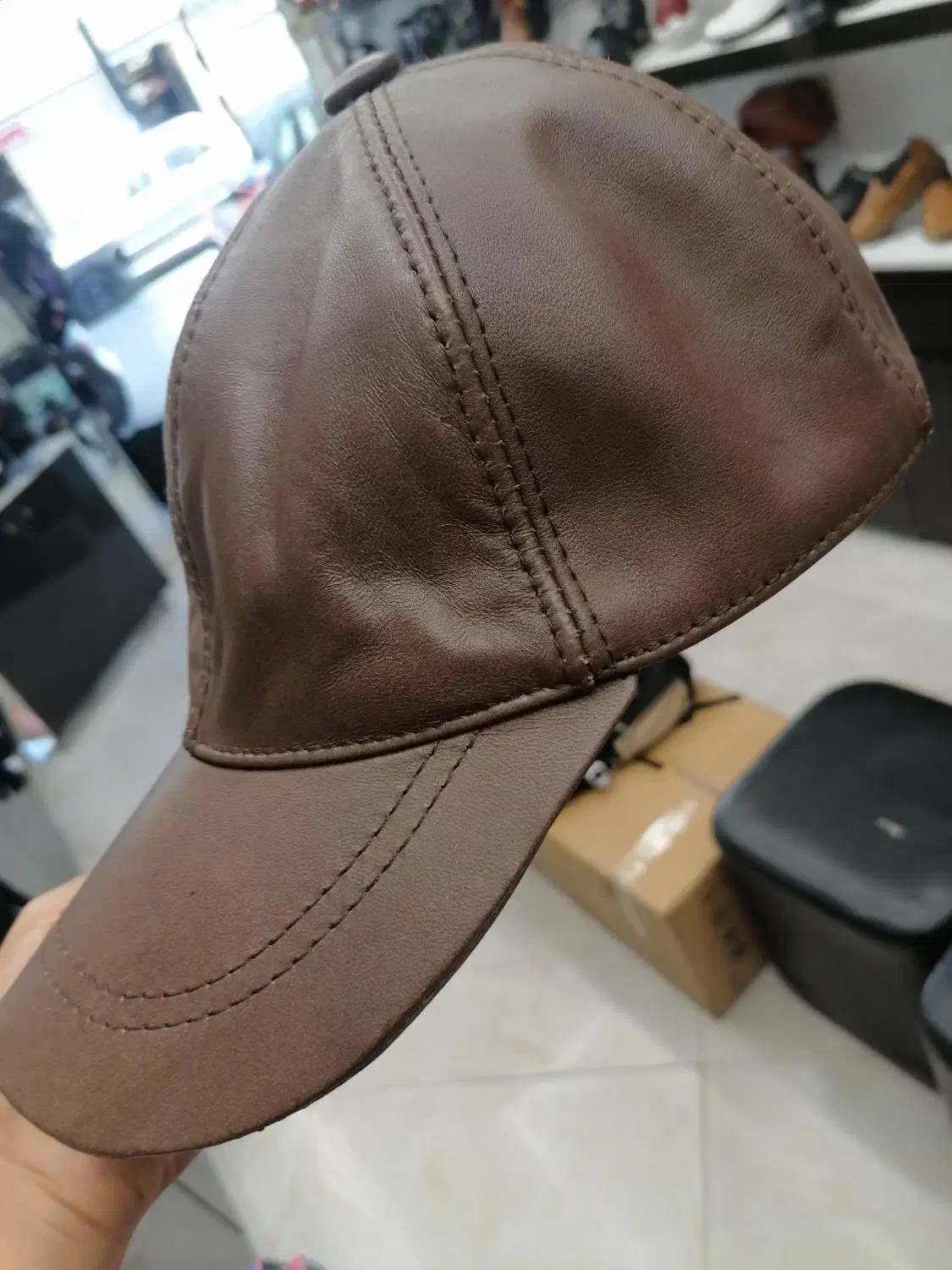 کلاه چرم|لباس|مشهد, بلال|دیوار