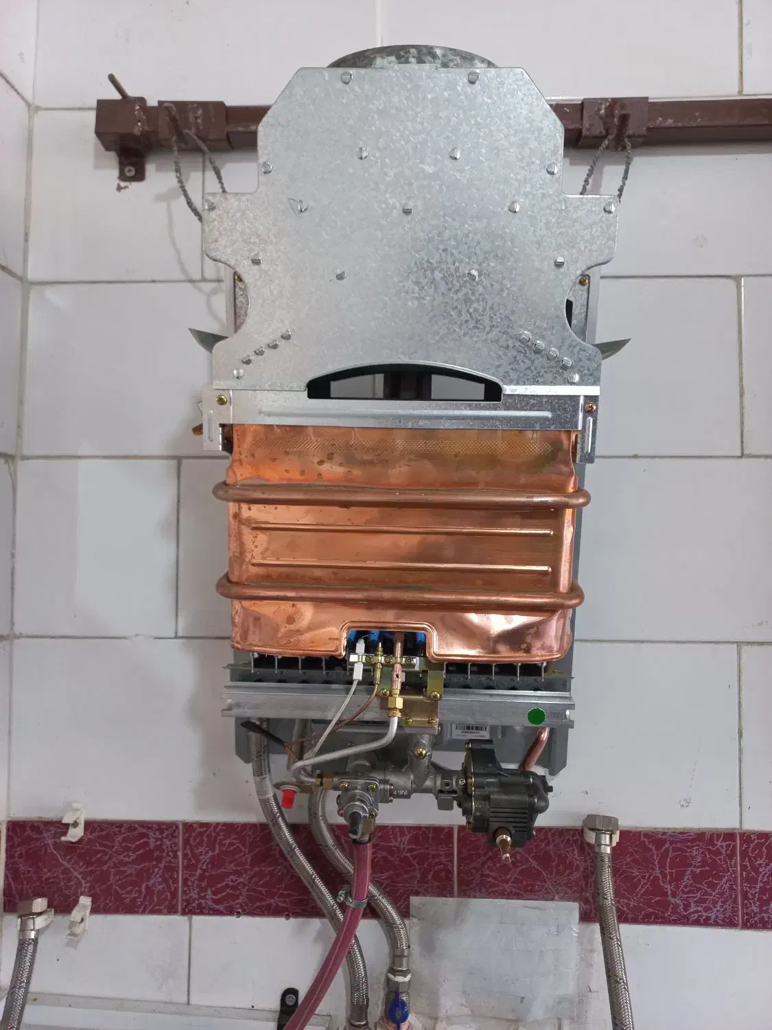 مبدل آبگرمکن بوتان سرویس و تعمیر و خریدار آبگرمکن|آبگرمکن، پکیج، شوفاژ|محمدیه-قزوین, |دیوار