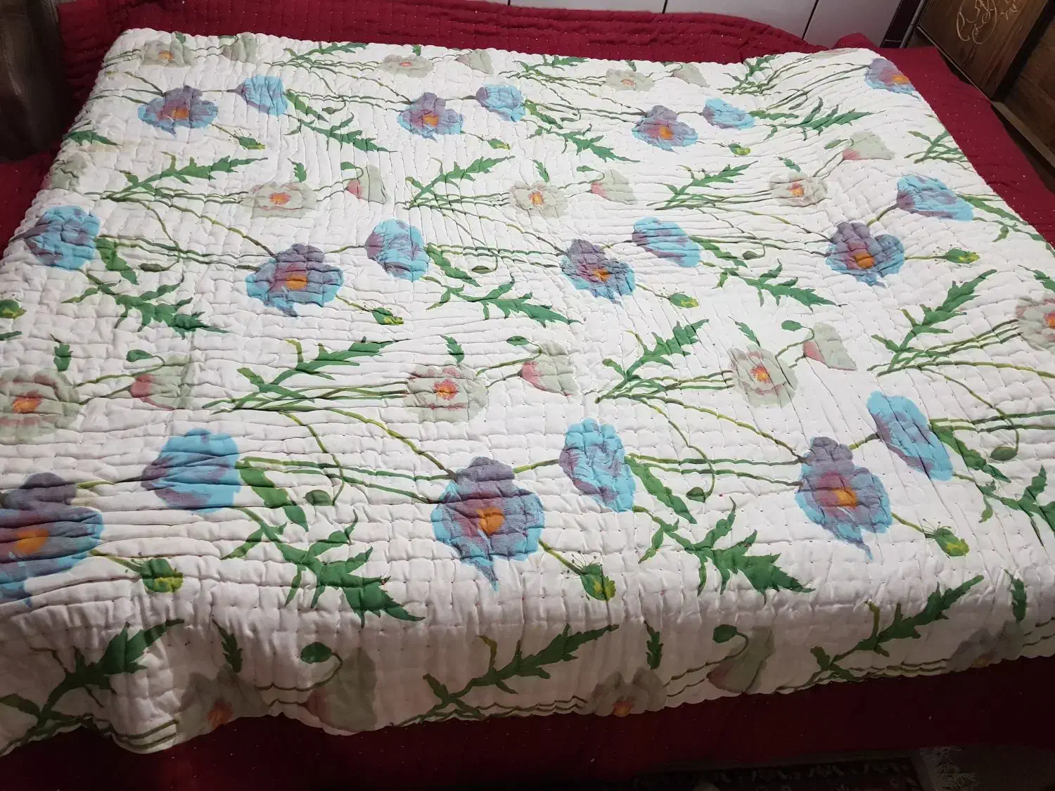 لحاف کرسی|رختخواب، بالش، پتو|اصفهان, خانه اصفهان|دیوار