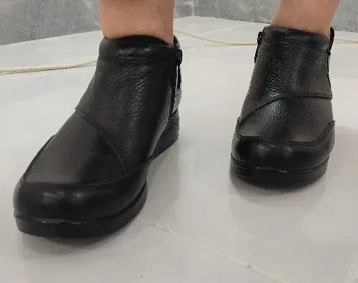 نیم بوت چرم|کیف، کفش، کمربند|خرمآباد, |دیوار