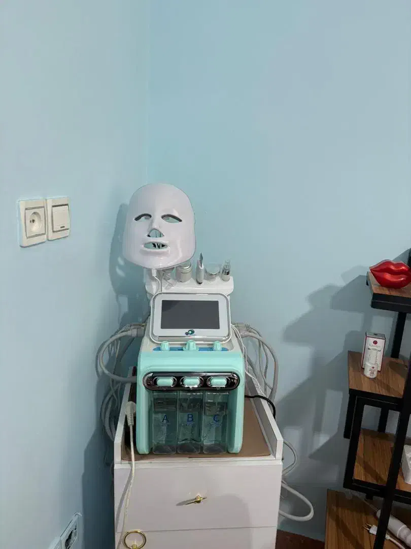 تجهیزات ارایشگاه|آرایشگاه و سالنهای زیبایی|زنجان, |دیوار