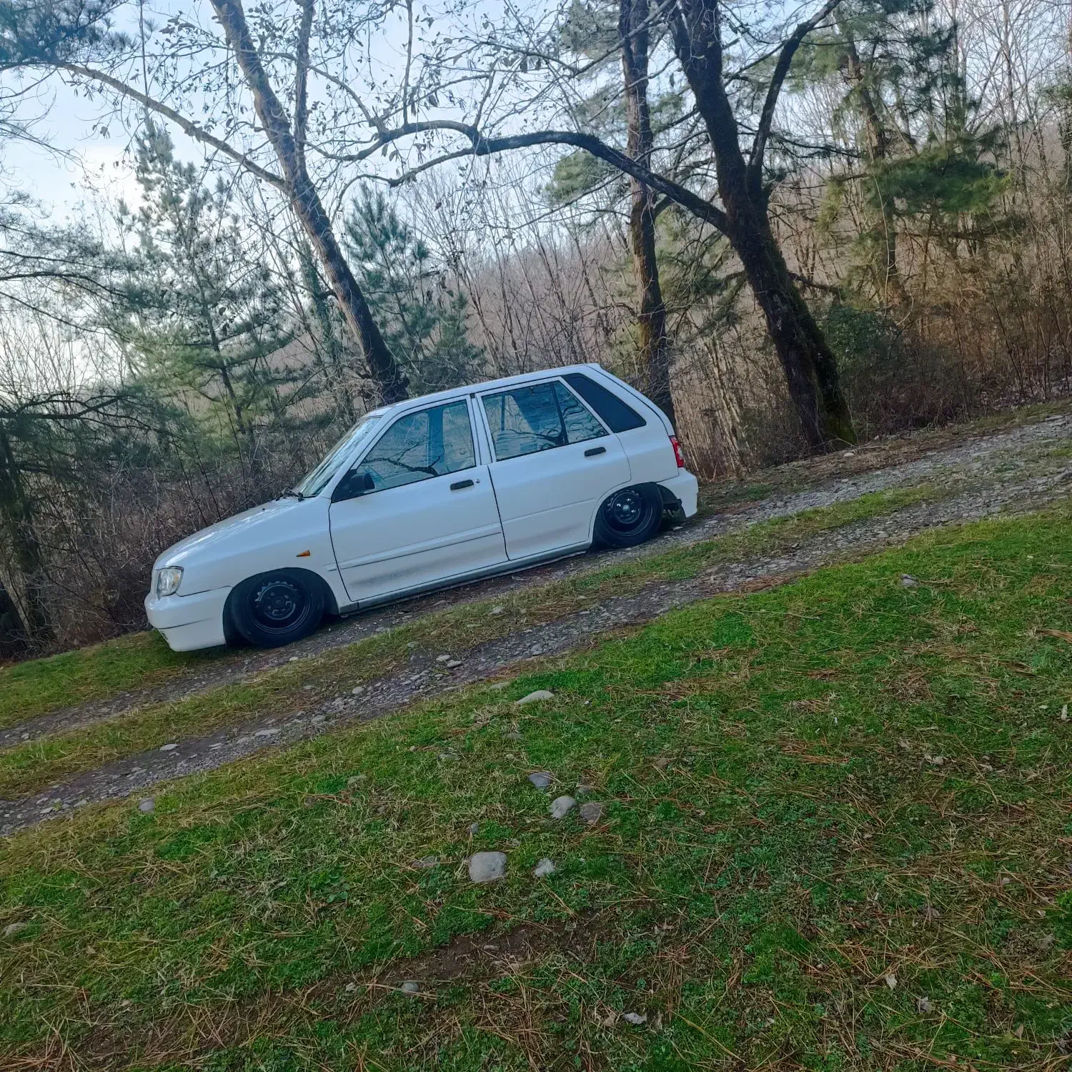 111|خودرو سواری و وانت|رشت, بیجارپس|دیوار