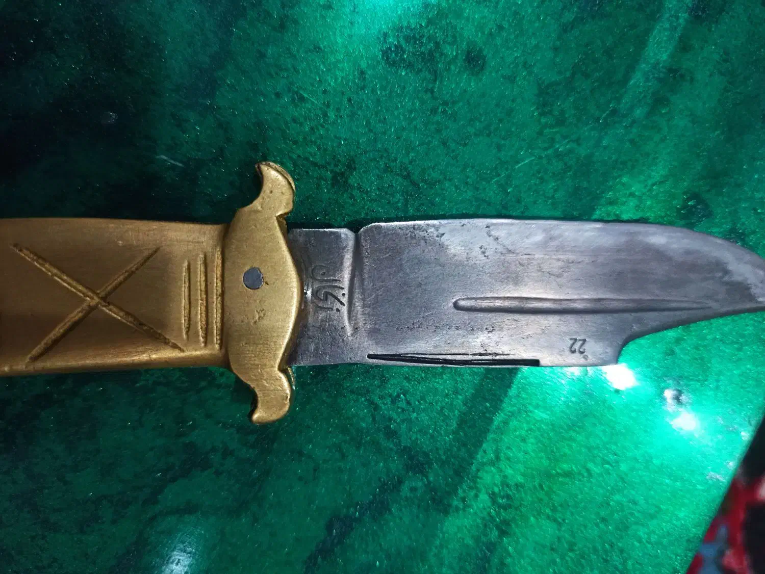 شمشیر قدیمی قدمت ۴۰ ساله|کلکسیون اشیاء عتیقه|زرقان, |دیوار