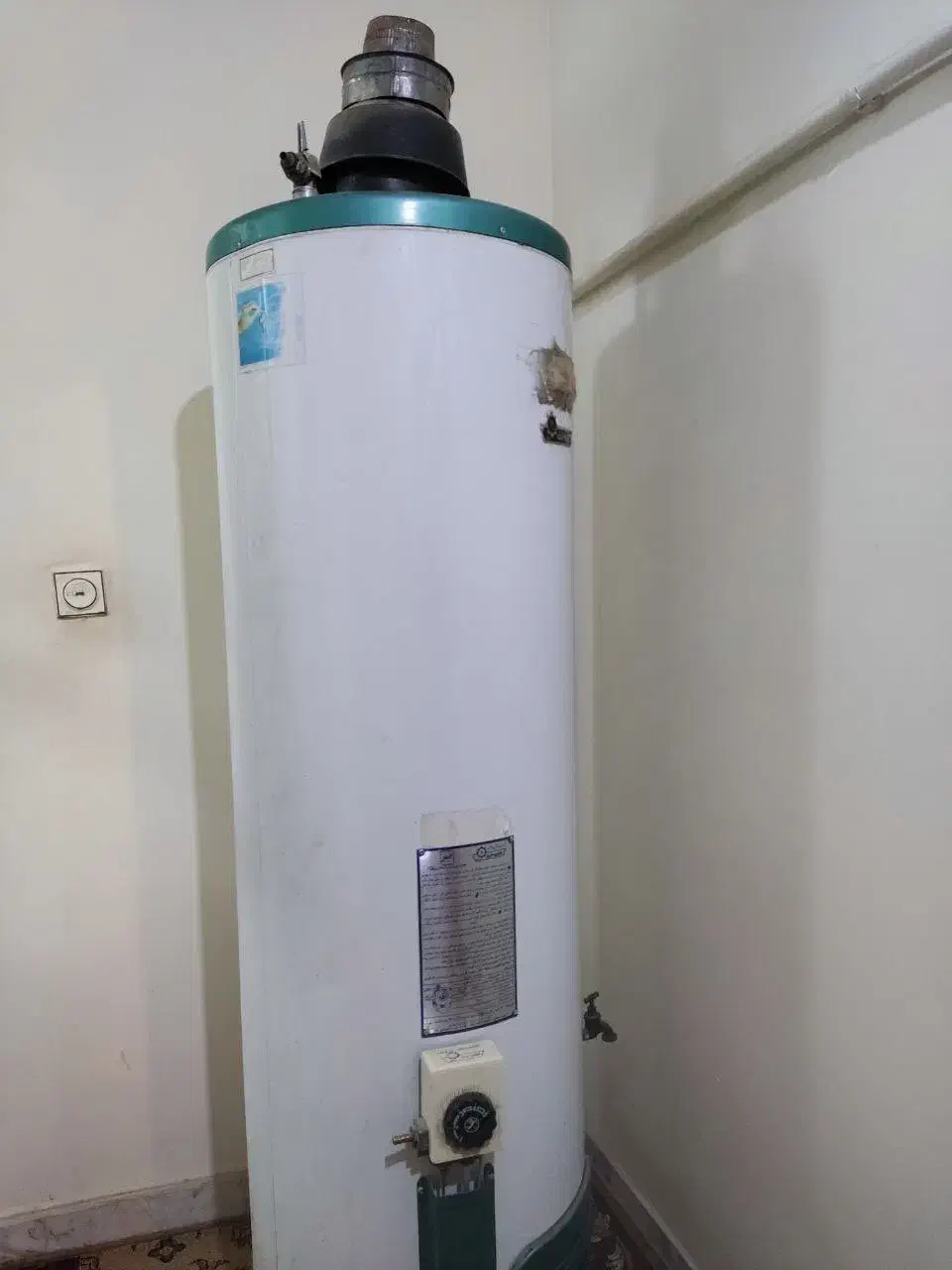 آبگرمکن مخزنی کارکرده ایران شرق|آبگرمکن، پکیج، شوفاژ|قوچان, |دیوار