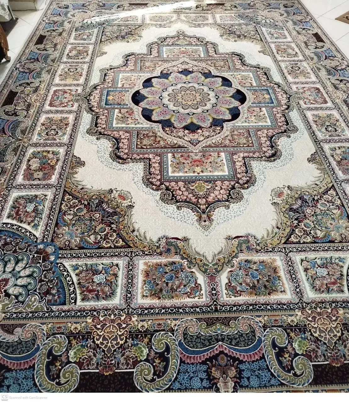 فرش ۱۲ متری کاشان در حد نو.مناسب جهیزیه.فروش فوری|فرش|مشهد, رضاشهر|دیوار