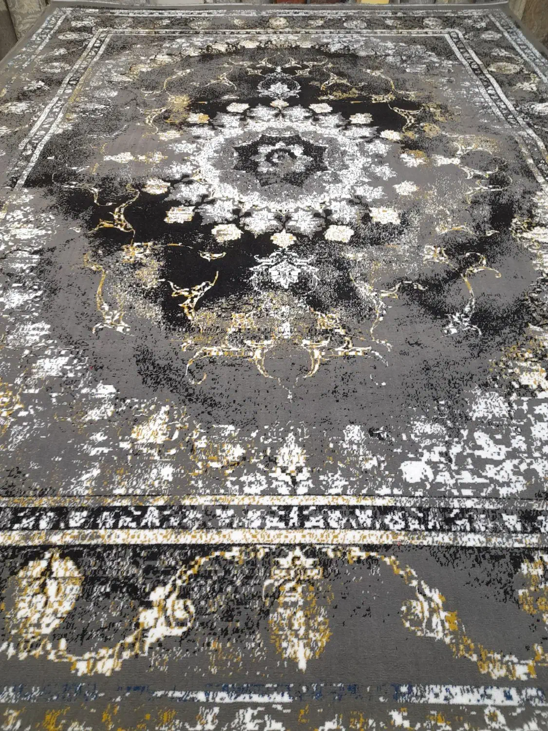 فرش نقشه های بروز|فرش|گلبهار, شهر جدید گلبهار|دیوار