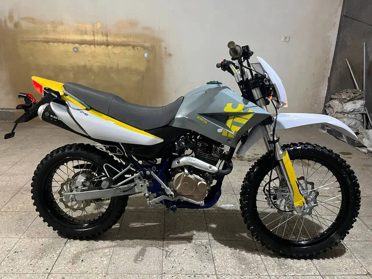 موتور تریل ۲۵۰ سی سی|موتورسیکلت|بیرجند, |دیوار