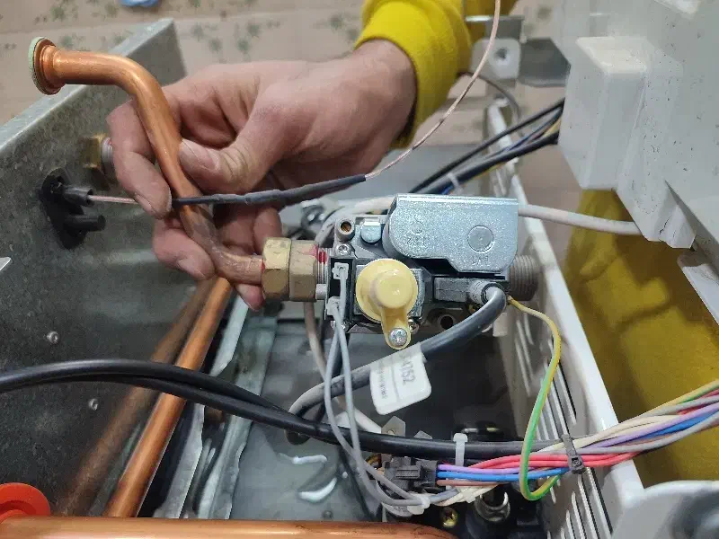 لوله کشی / تعمیرات پکیج و آبگرمکن / تهران (فوری)|خدمات پیشه و مهارت|تهران, اتابک|دیوار