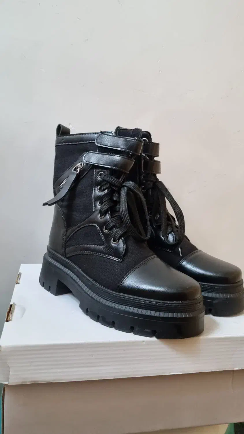 پوتین زنانه سایز ۳۸|کیف، کفش، کمربند|اهر, |دیوار