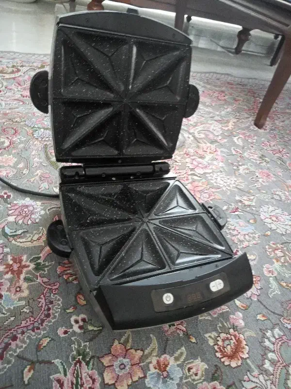 ساندویچ ساز سالم|کافی‌شاپ و رستوران|فردیس, شهرک ۱۱۰|دیوار