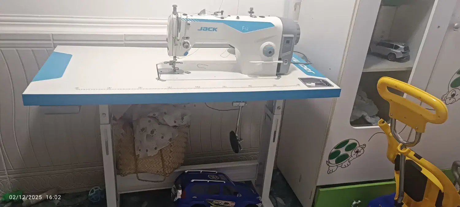 چرخ خیاطی|چرخ خیاطی و ریسندگی|قشم, |دیوار