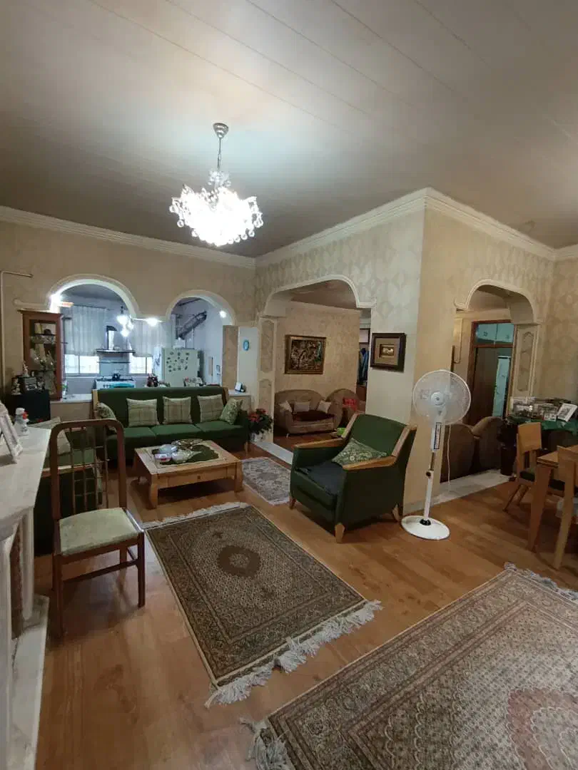 ویلای ۳۶۰متری دوکله/مناسب زندگی یا کاربری کافه|اجارهٔ خانه و ویلا|رشت, انصاری|دیوار