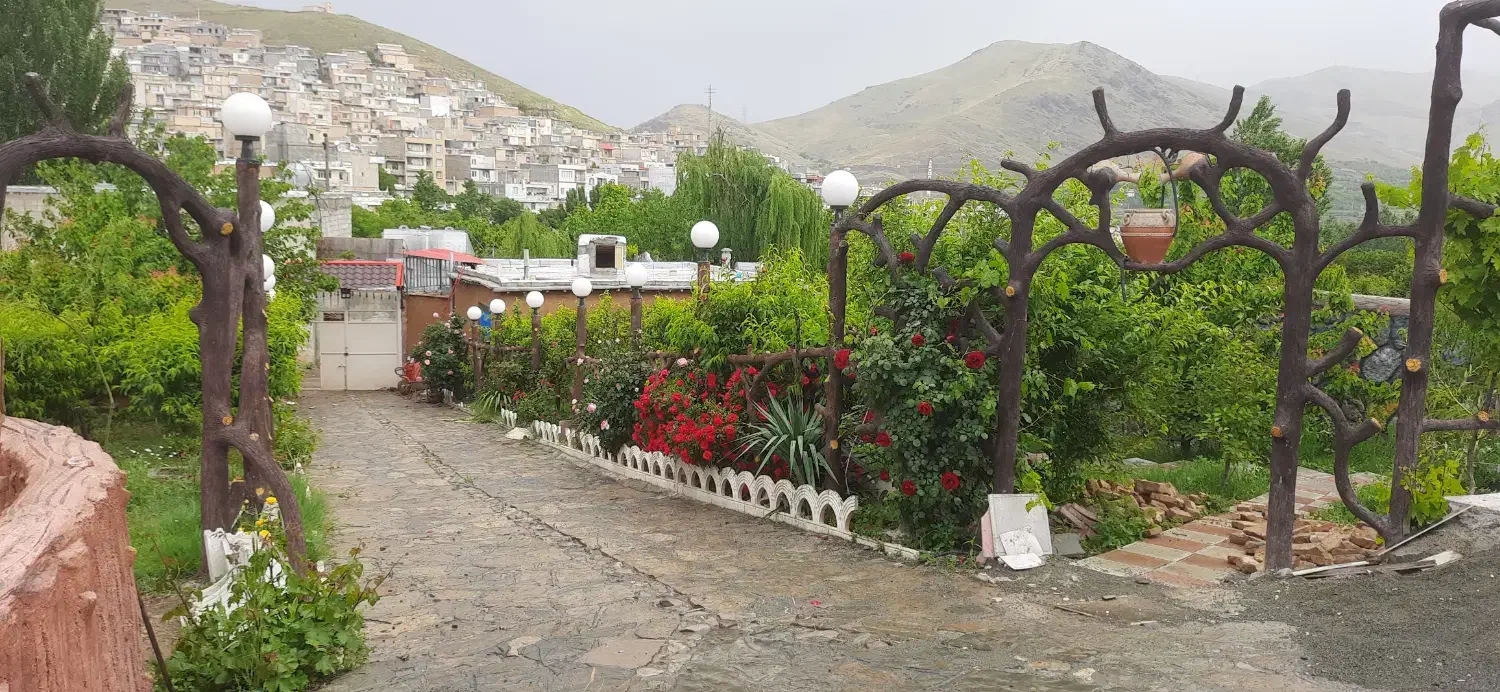 ویلا با ویوی بکر|اجارهٔ کوتاهمدت ویلا و باغ|سنندج, |دیوار