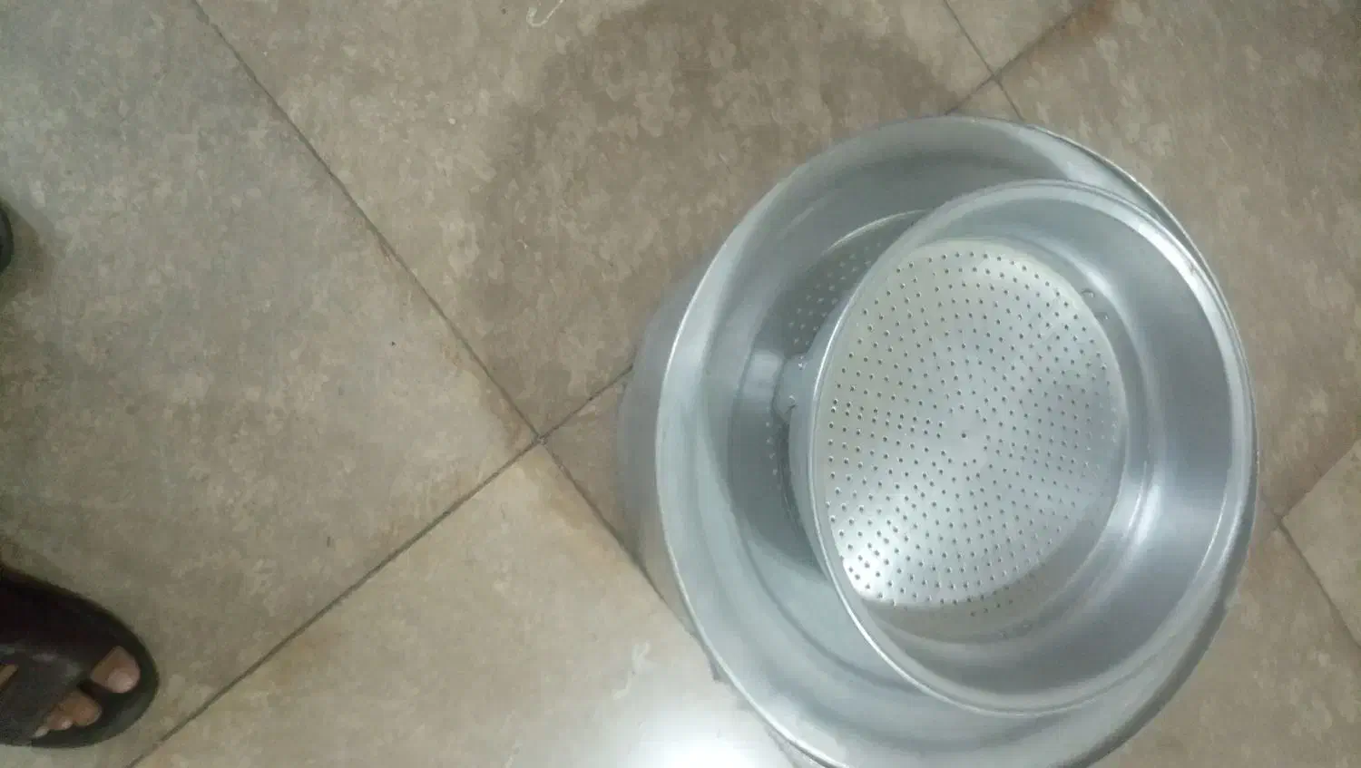 قابلمه|ظروف پخت‌وپز|ری, فیروزآبادی|دیوار